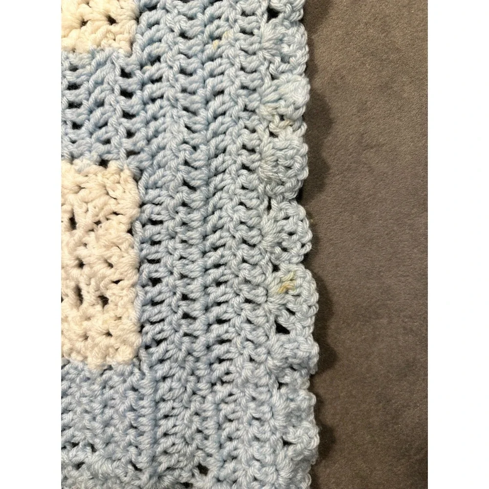 Handmade Crochet Baby Blanket Light Blue White Checkered Scalloped Edge 28x36‎